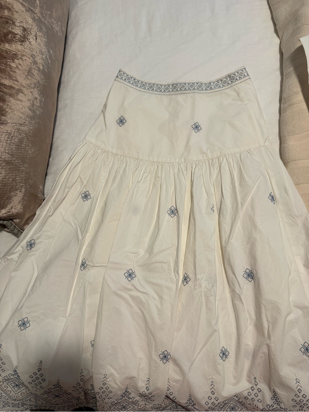 Julie Amory embroidered circle skirt set - Picture 5 of 7